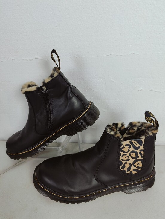 Dr. Martens Shoes - Dr. Martens 2976 Junior Leonore Leo Y Leopard Black Leather Chelsea Boots, 7